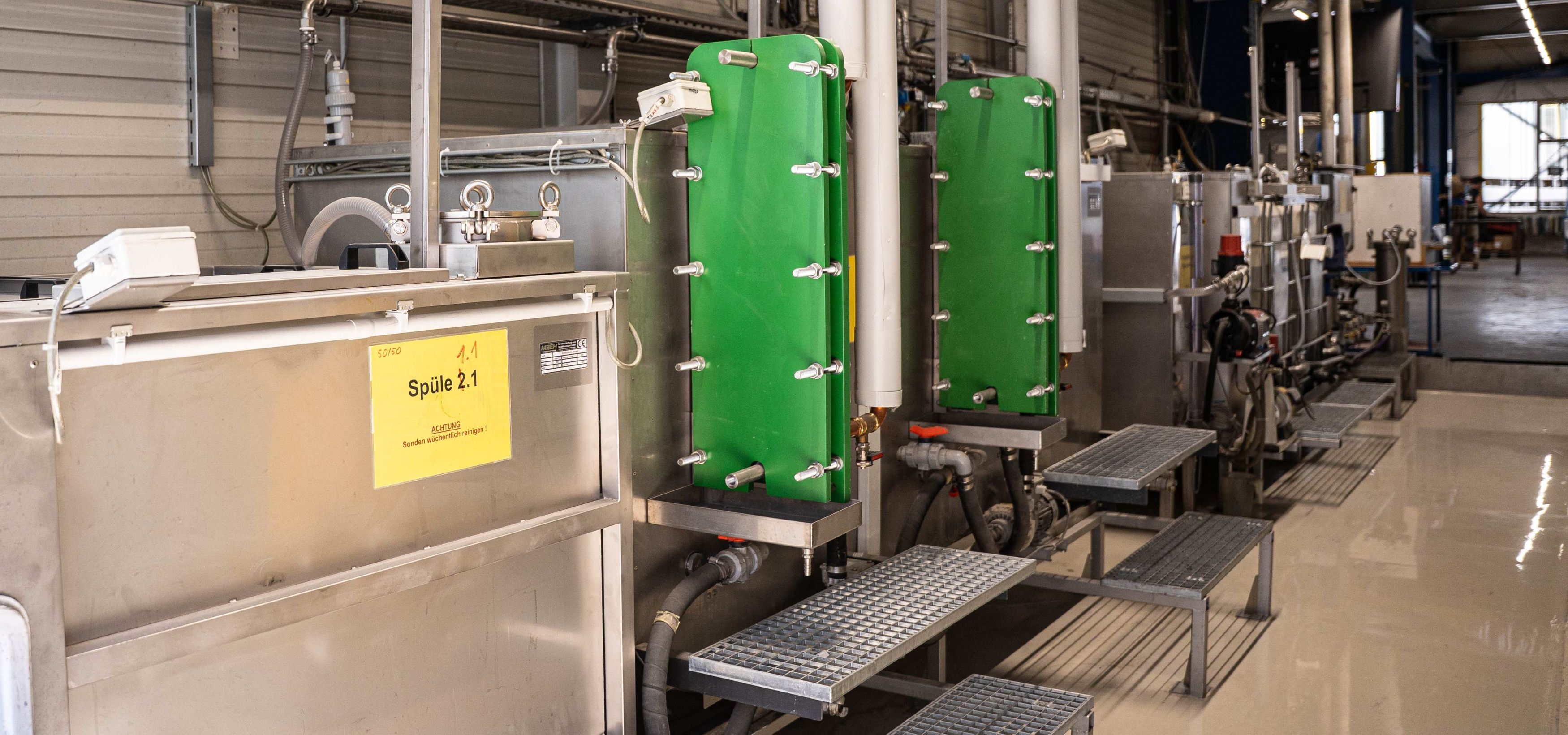 Ansicht der Waschtechnik einer Jumbo-Coat Anlage